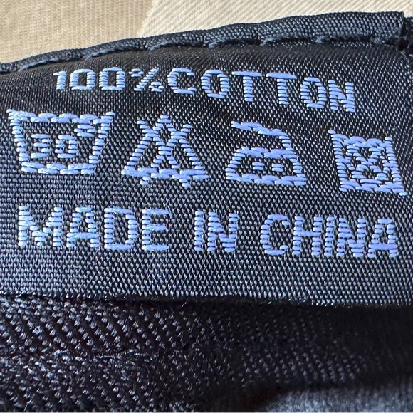 Black 'Retired‎ 2024' Cap - Picture 4 of 4